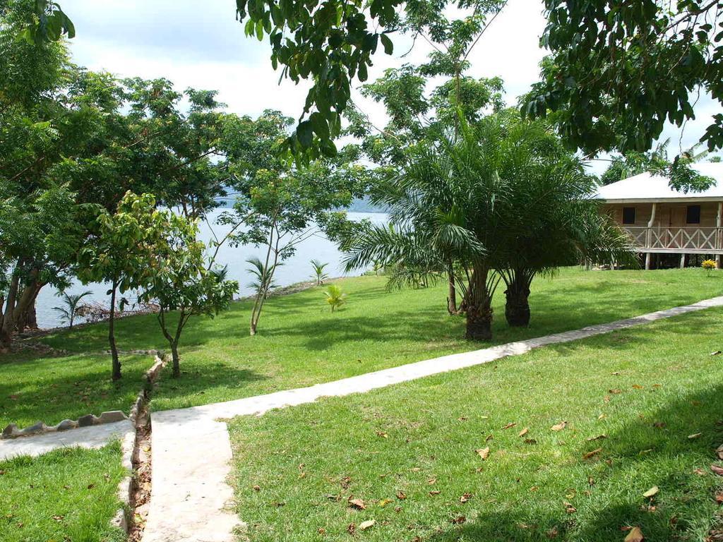 Cocoa Village Guesthouse Obo  Exterior photo