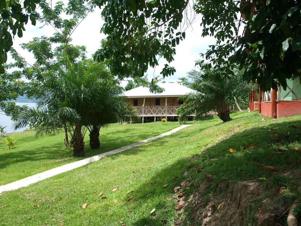 Cocoa Village Guesthouse Obo  Exterior photo